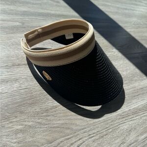 Elegant Black and Tan Women's Visor